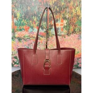 EUC Dooney & Bourke Saffiano Small Hannah Tote Bag in Cranberry